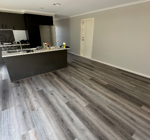 Hybrid 7017 Grey Oak SPC hybrid flooring in Steel Silk and Overcast Sky cool grey tones — product image