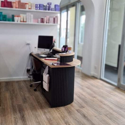 Hybrid 7015 Salem Oak medium warm hazelnut-brown SPC hybrid flooring product swatch