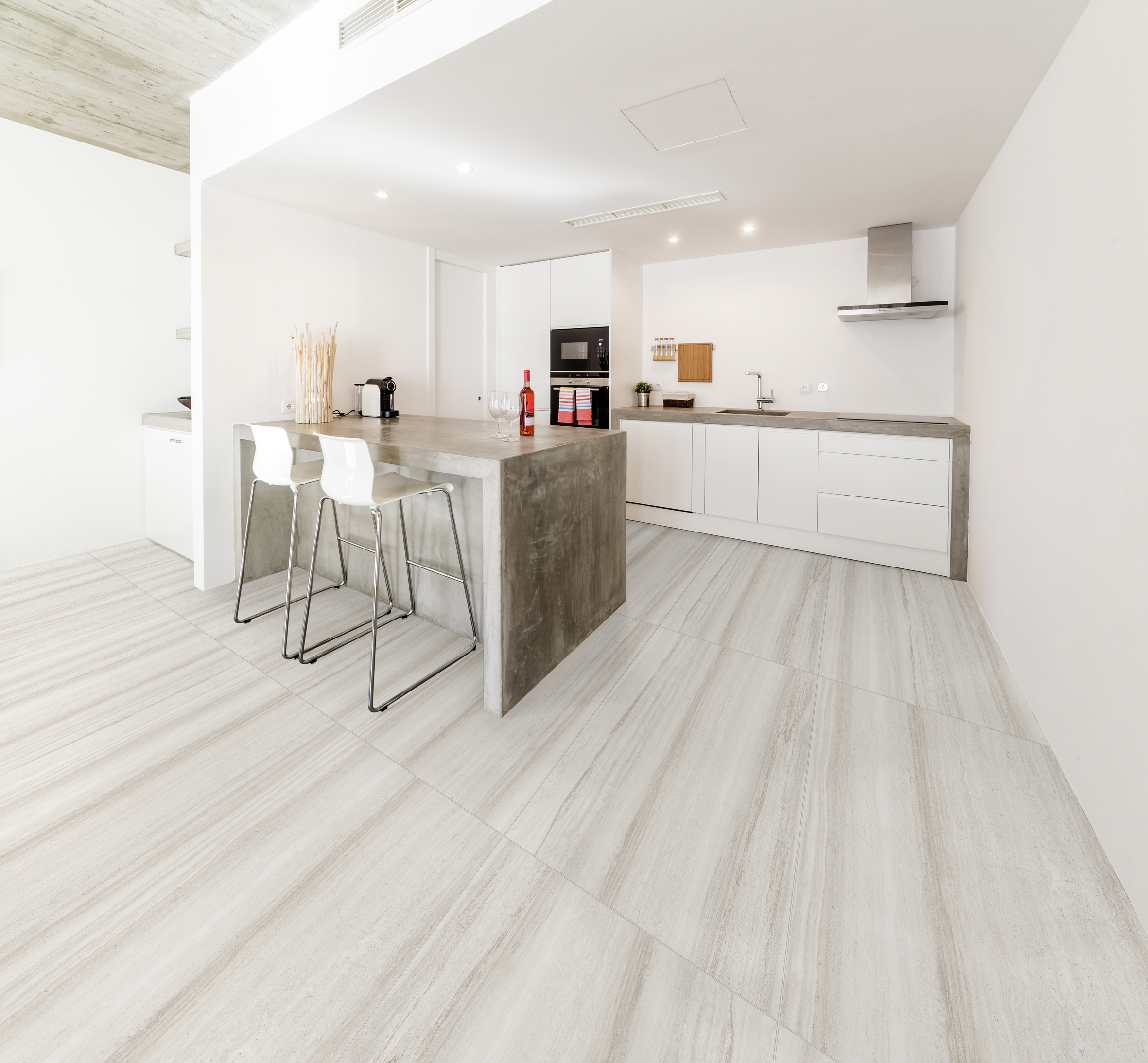 White porcelain tile — Yarra White